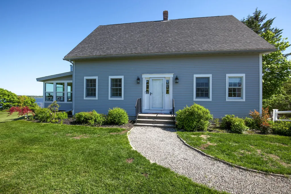 17 Water Street Milbridge ME 04658