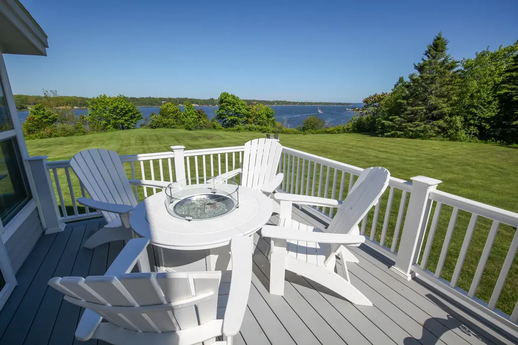 17 Water Street Milbridge ME 04658