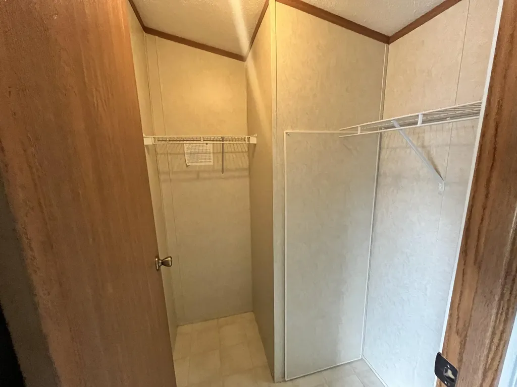 25 Lorna Lane Glenburn ME 04401