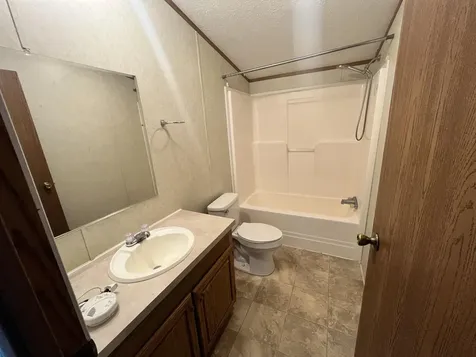 25 Lorna Lane Glenburn ME 04401