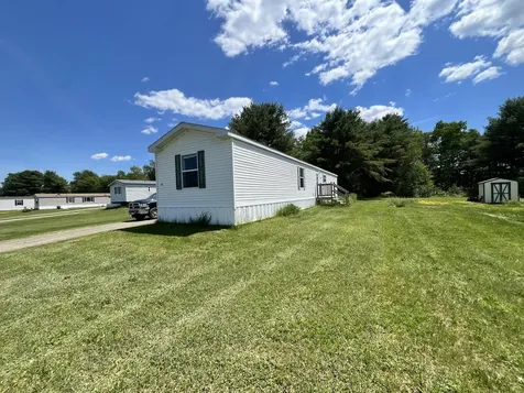 25 Lorna Lane Glenburn ME 04401