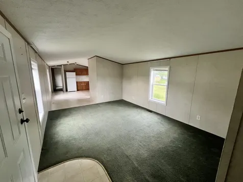 25 Lorna Lane Glenburn ME 04401
