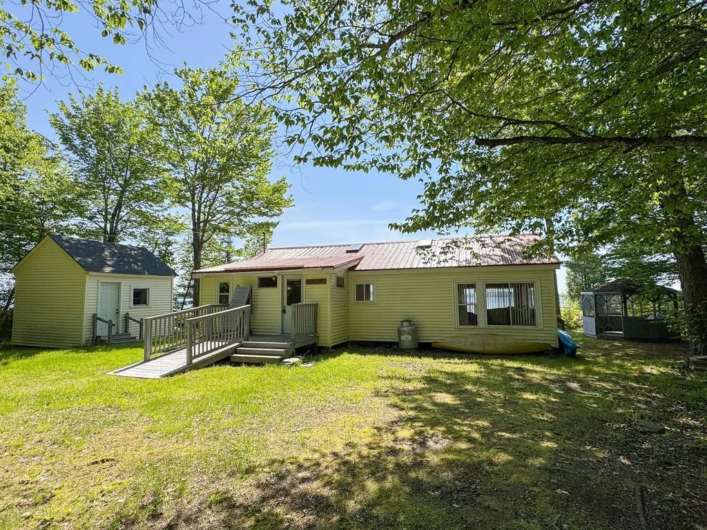 20 Hemlock Drive Lake View Plt ME 04414
