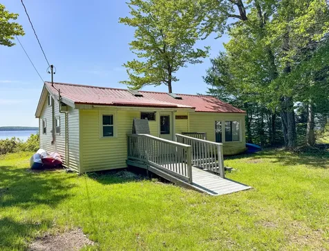 20 Hemlock Drive Lake View Plt ME 04414