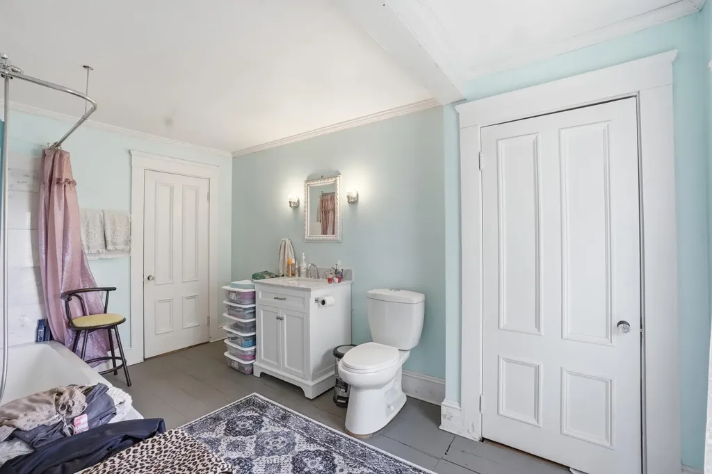 126 E Main Street Searsport ME 04974