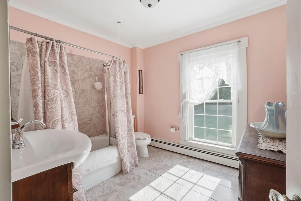 126 E Main Street Searsport ME 04974