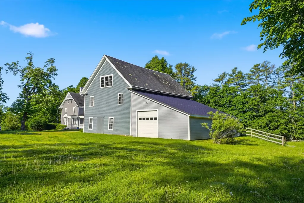 126 E Main Street Searsport ME 04974