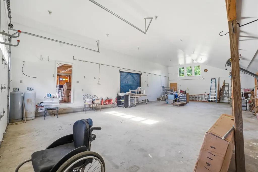 126 E Main Street Searsport ME 04974