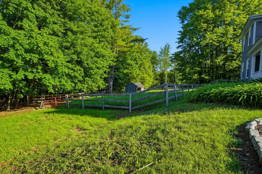 126 E Main Street Searsport ME 04974