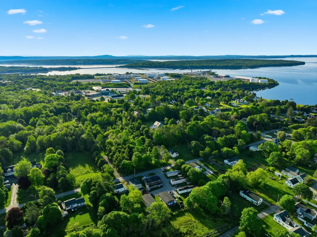 126 E Main Street Searsport ME 04974