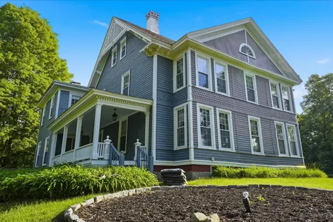 126 E Main Street Searsport ME 04974
