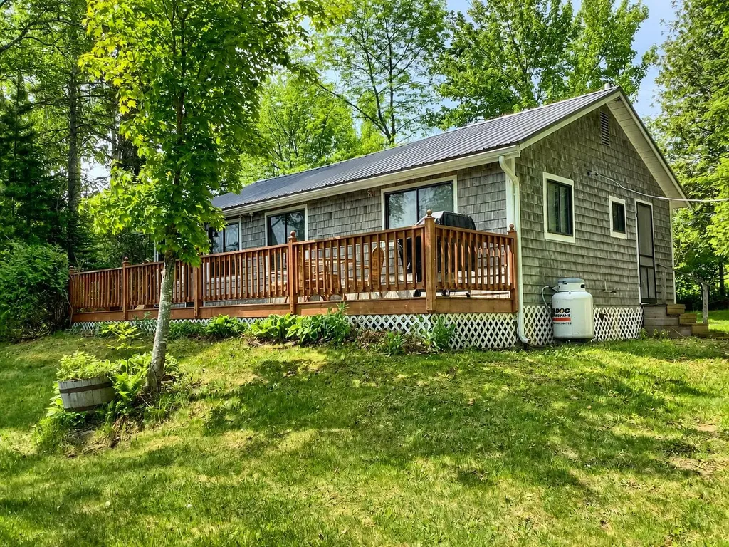 37 Sandtrap Road Island Falls ME 04747