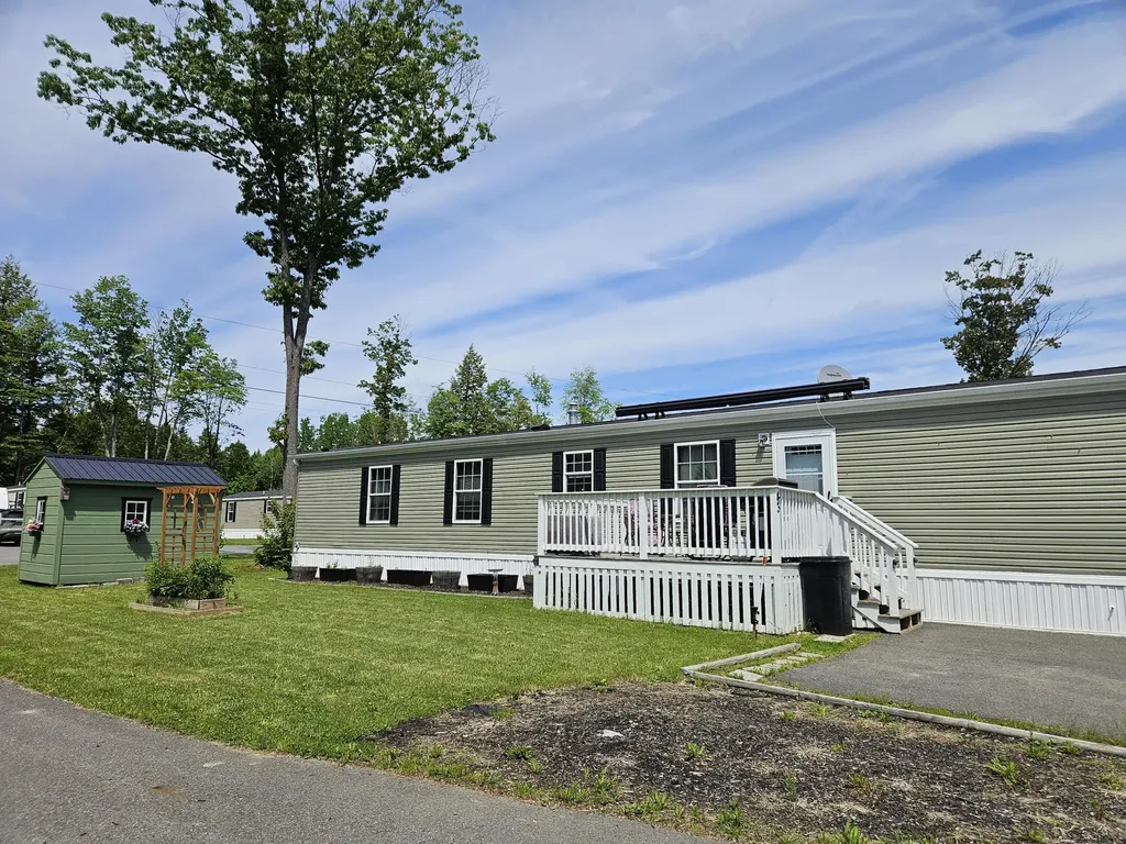 43 Punky Lane Waterville ME 04901
