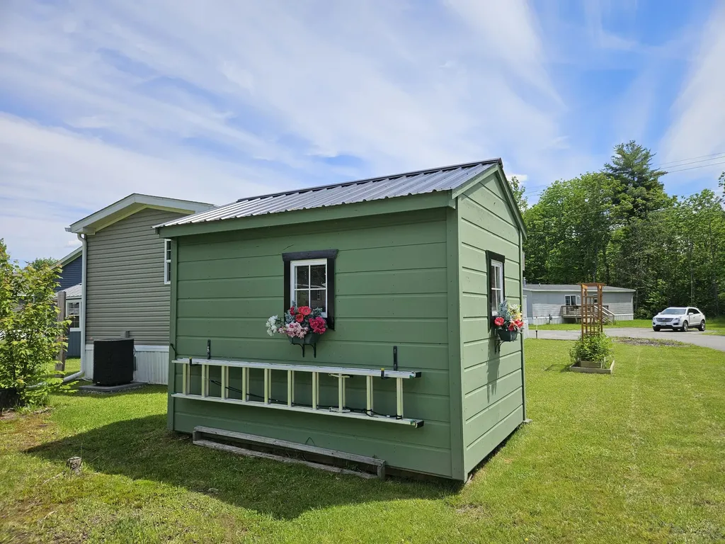 43 Punky Lane Waterville ME 04901