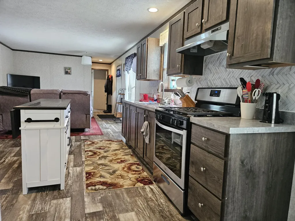 43 Punky Lane Waterville ME 04901