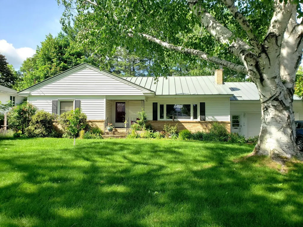 51 Mayflower Hill Drive Waterville ME 04901