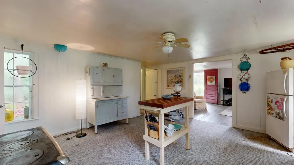 10 Picnic Hill Road Albany Twp ME 04217