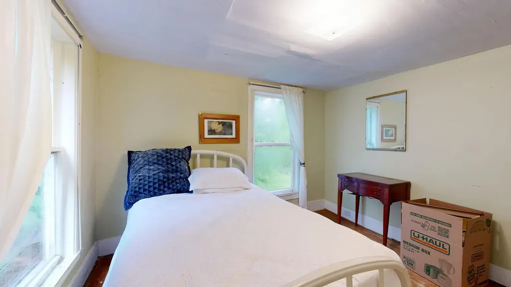10 Picnic Hill Road Albany Twp ME 04217