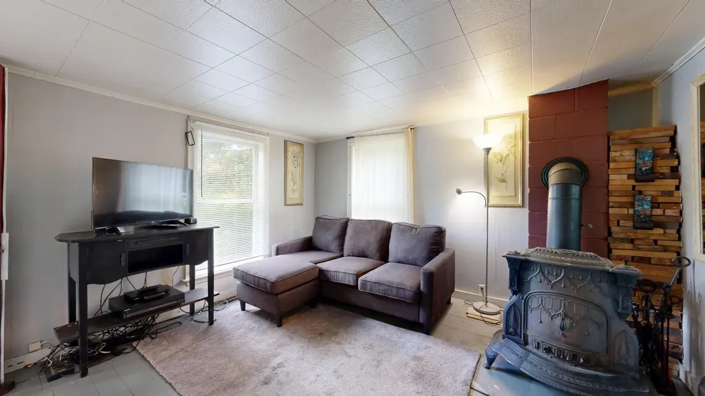10 Picnic Hill Road Albany Twp ME 04217