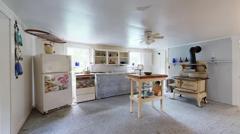 10 Picnic Hill Road Albany Twp ME 04217