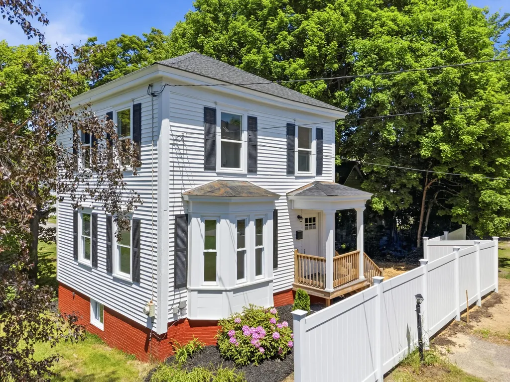 19 Booker Street Lisbon ME 04252