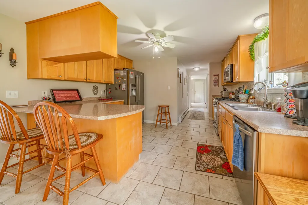 22 Castaway Drive Orland ME 04472