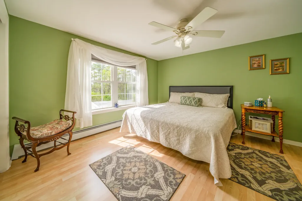 22 Castaway Drive Orland ME 04472