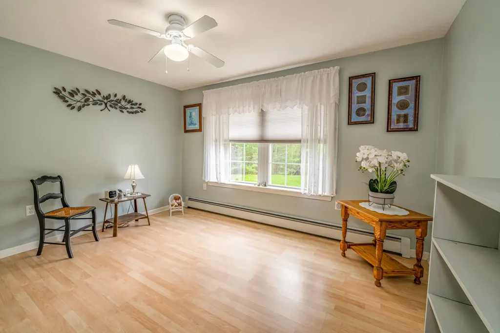 22 Castaway Drive Orland ME 04472