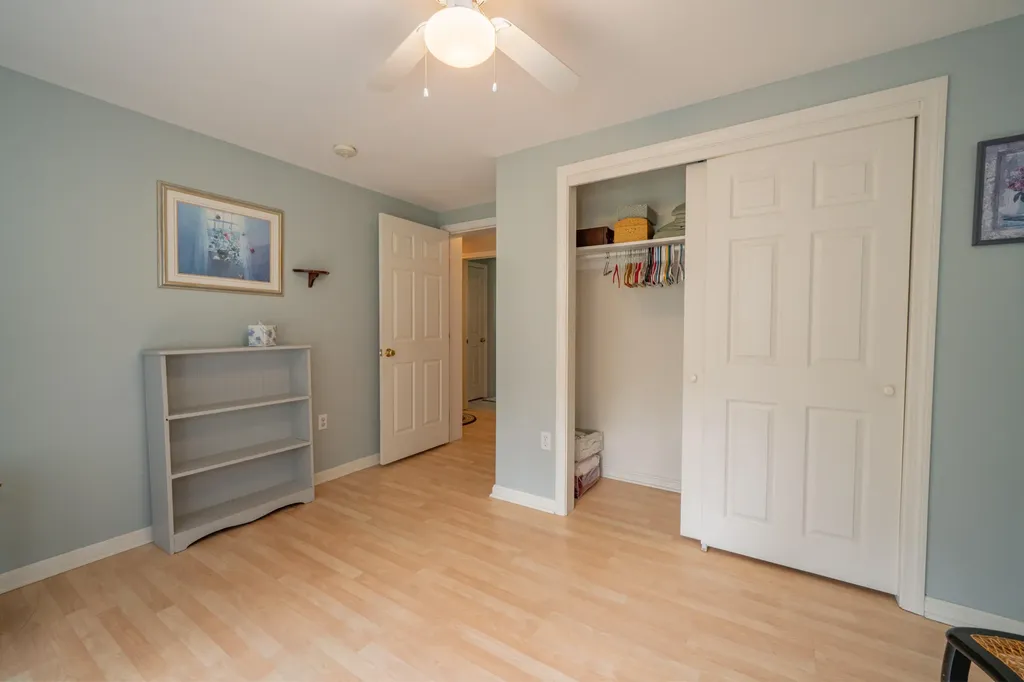 22 Castaway Drive Orland ME 04472