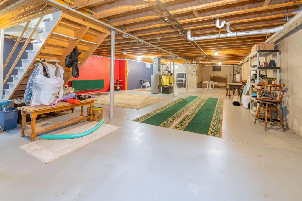 22 Castaway Drive Orland ME 04472