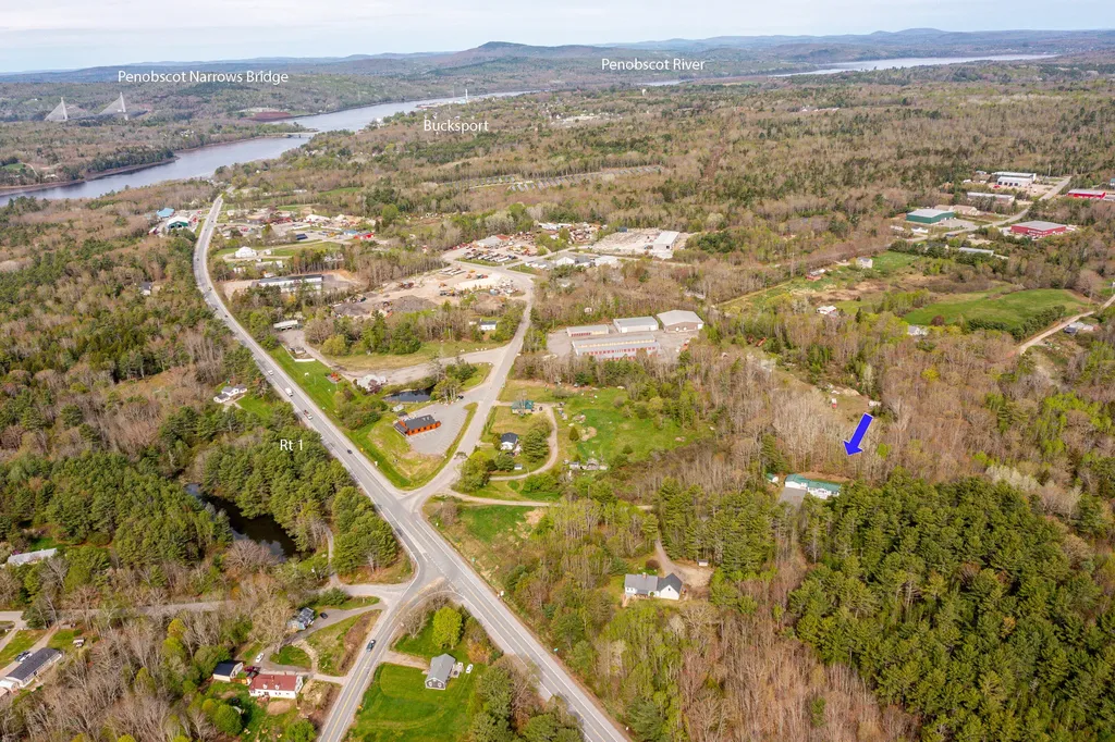 22 Castaway Drive Orland ME 04472