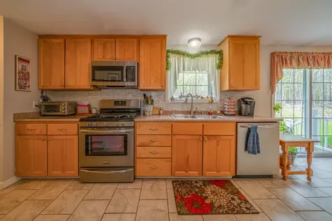 22 Castaway Drive Orland ME 04472