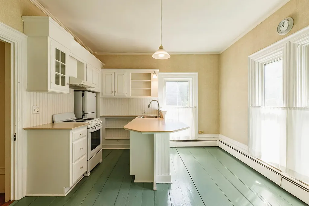 77 Main Street Rockport ME 04856