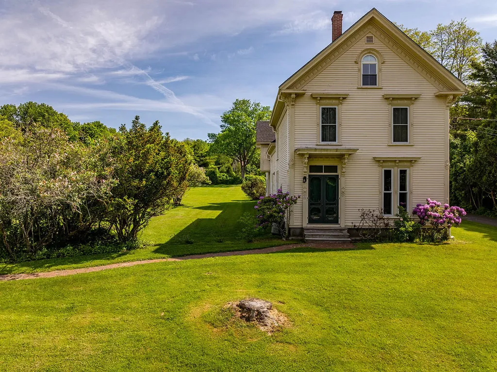 77 Main Street Rockport ME 04856