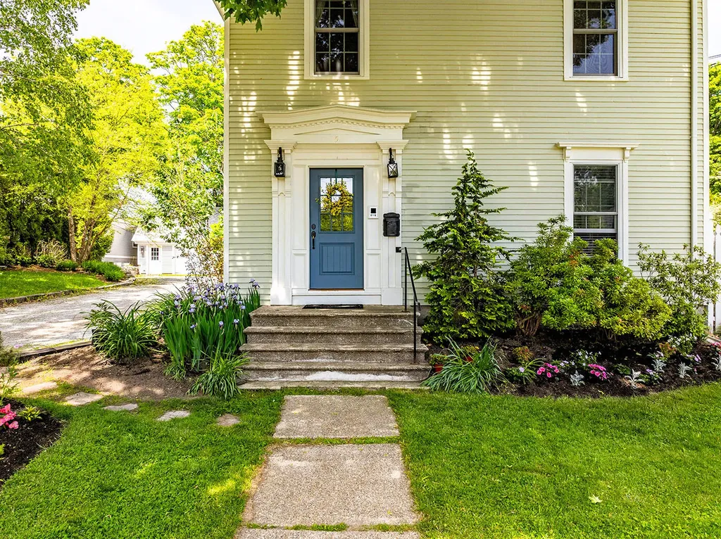 5 Pearl Street Camden ME 04843