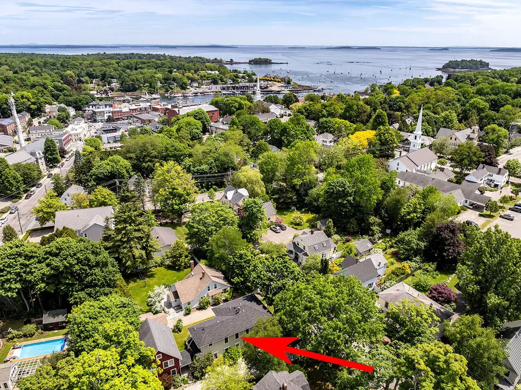 5 Pearl Street Camden ME 04843