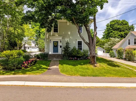 5 Pearl Street Camden ME 04843