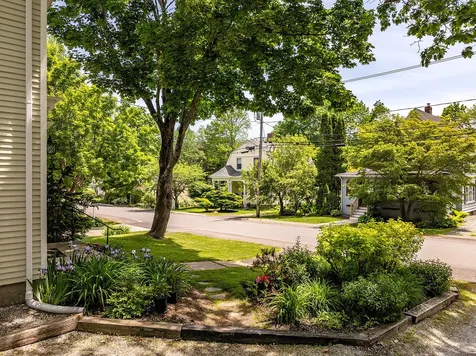 5 Pearl Street Camden ME 04843