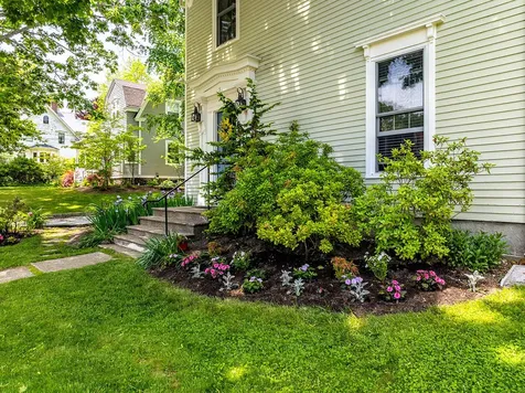 5 Pearl Street Camden ME 04843