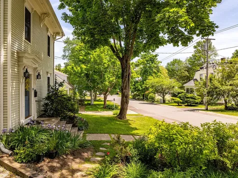 5 Pearl Street Camden ME 04843
