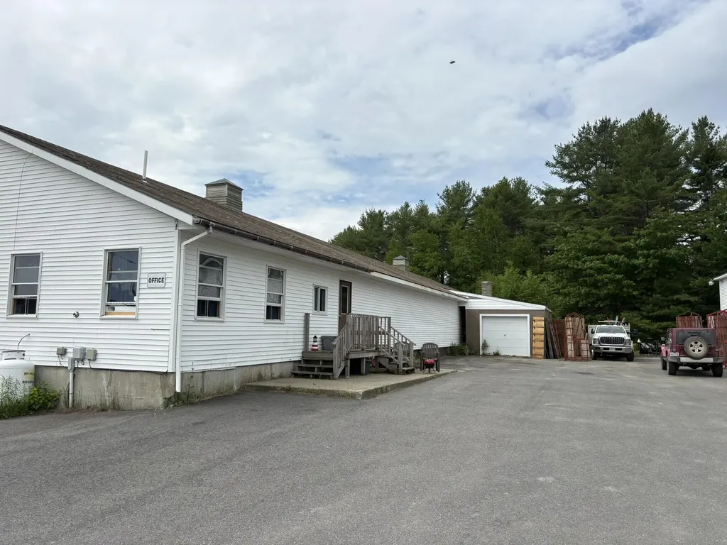 152 U.s. Highway 1 Highway Hancock ME 04640