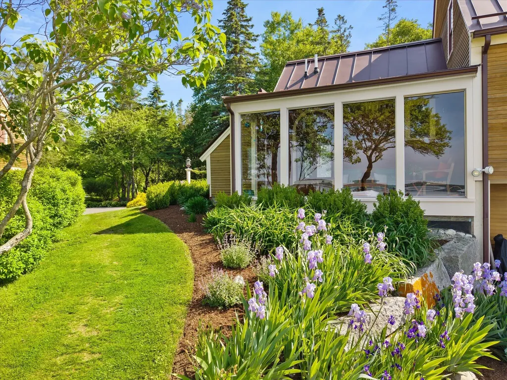 49 Alder Lane Sedgwick ME 04676