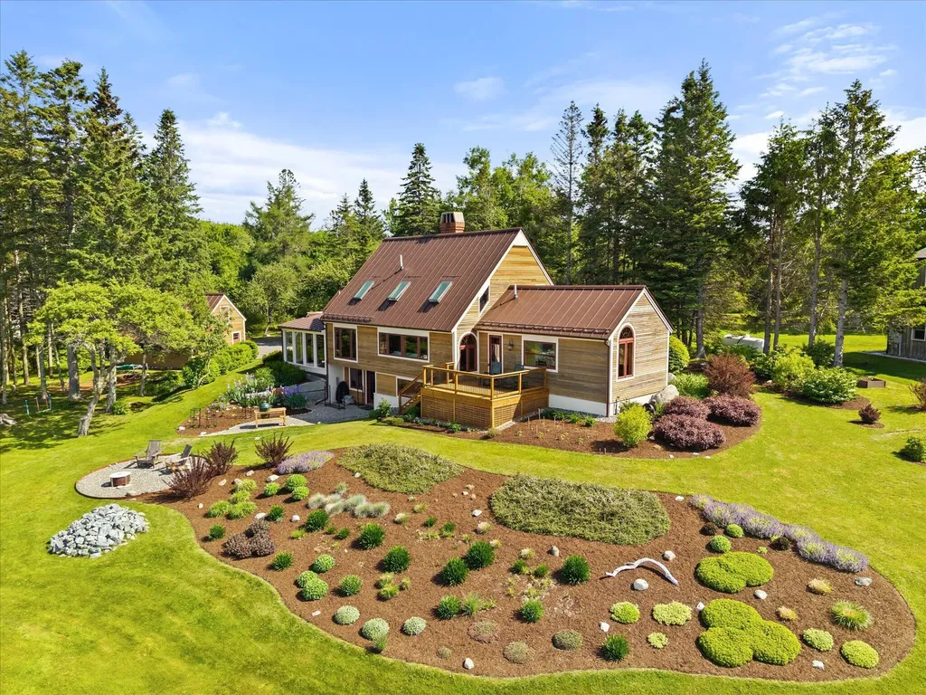49 Alder Lane Sedgwick ME 04676