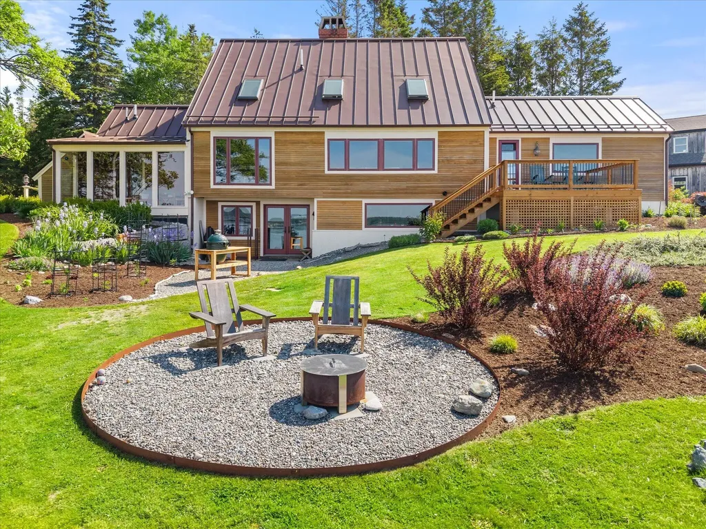 49 Alder Lane Sedgwick ME 04676