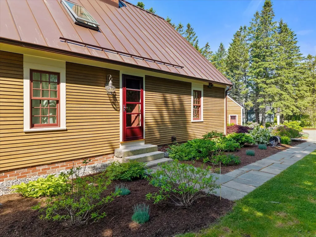 49 Alder Lane Sedgwick ME 04676