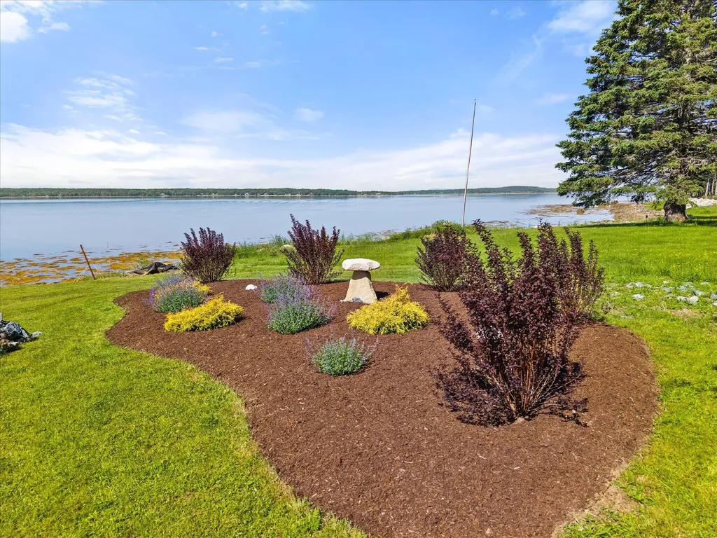49 Alder Lane Sedgwick ME 04676