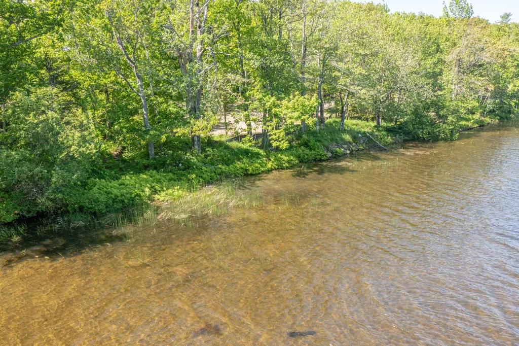 21 Rosenberg Road Lincolnville ME 04849