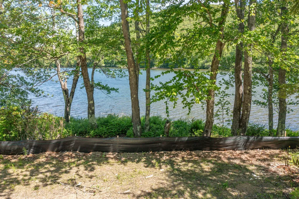 21 Rosenberg Road Lincolnville ME 04849