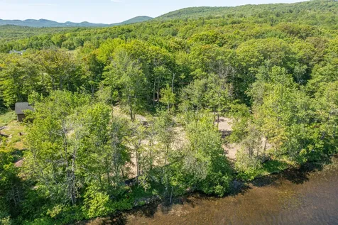 21 Rosenberg Road Lincolnville ME 04849