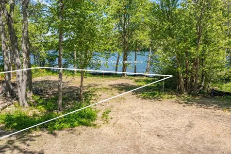 21 Rosenberg Road Lincolnville ME 04849